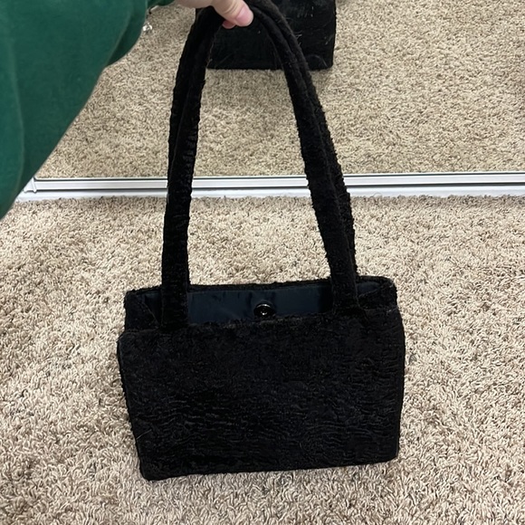 Vintage Fuzzy Bag - Picture 3 of 14